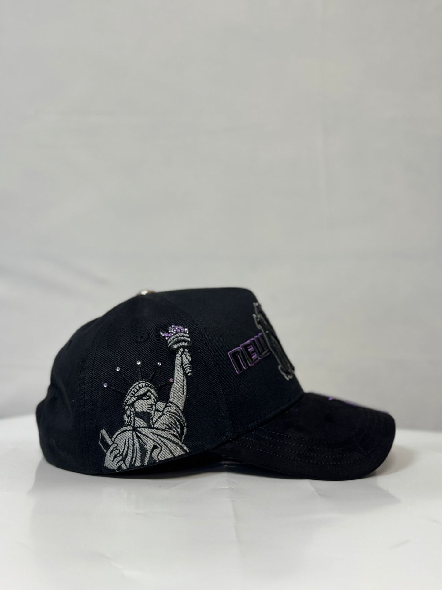 Hat NY Black Purple Crystals