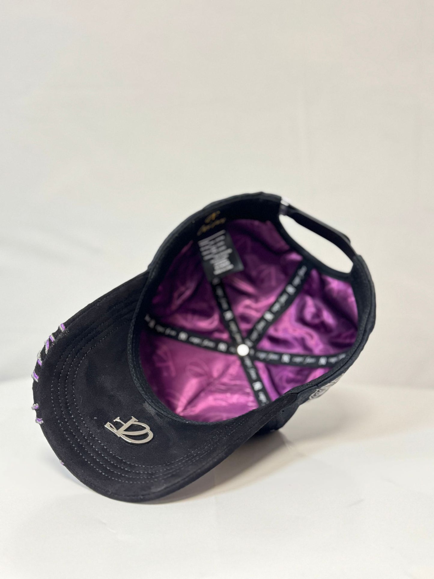 Hat NY Black Purple Crystals