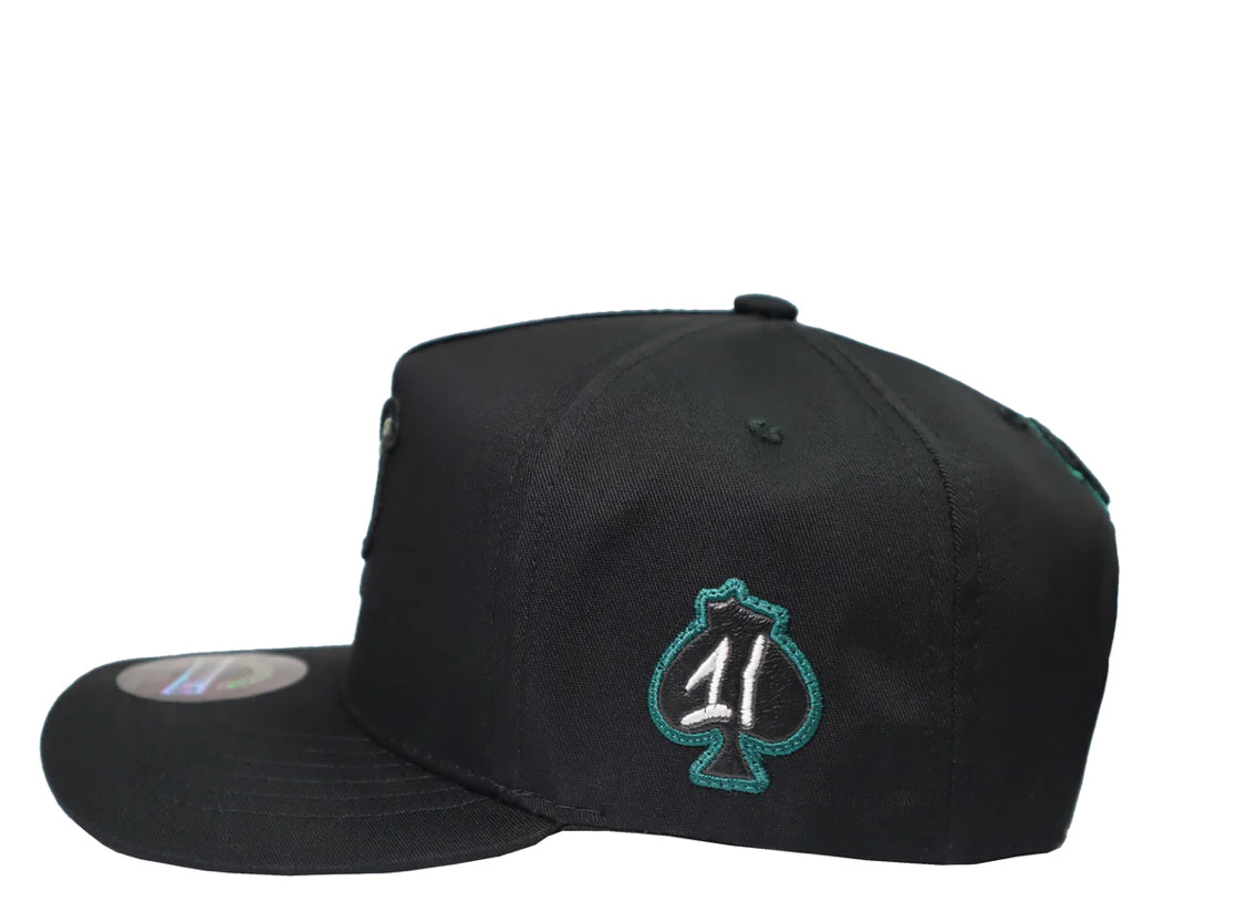 Gorra 1IronTrendy Gallo Colorado