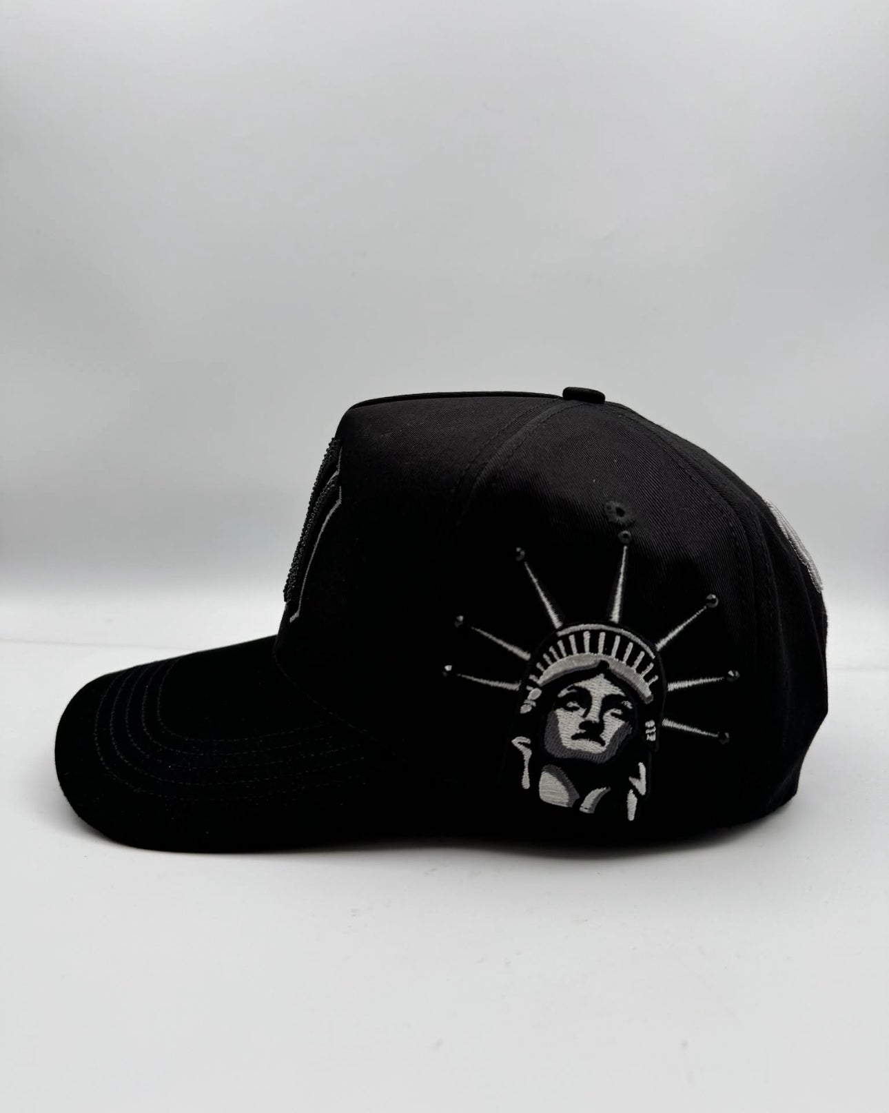 Hat BiggBoss x Kevin Hats NY Crystals