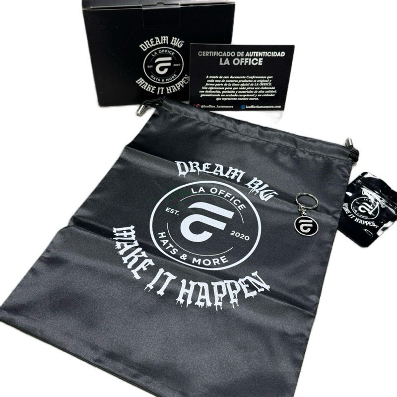 CLN All Black Stars Crystals