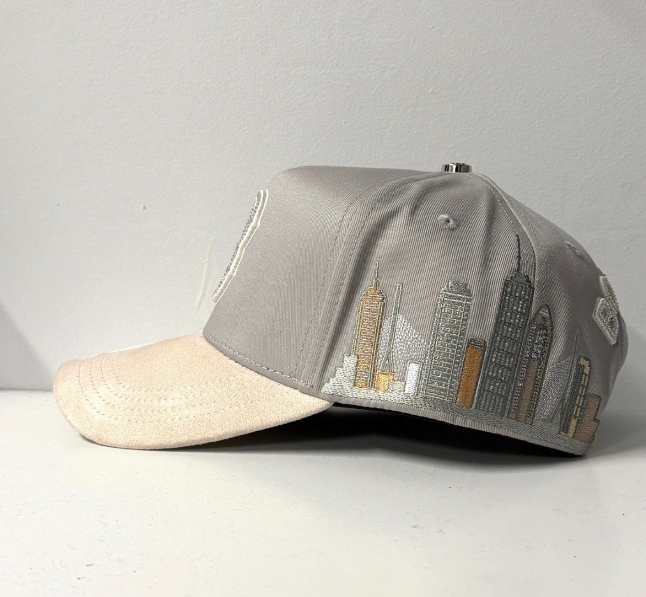 B Boston Grey Beige Crystal