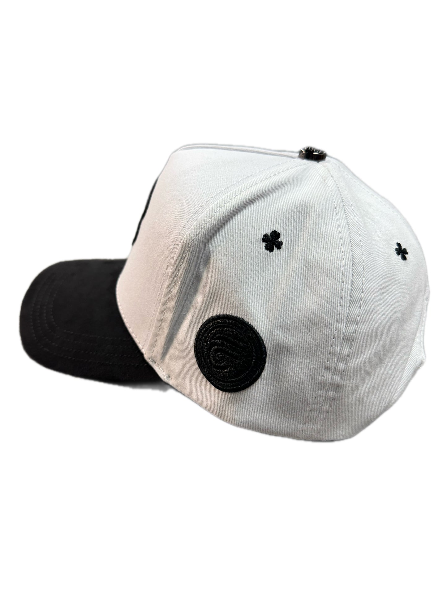 Trebol White Black