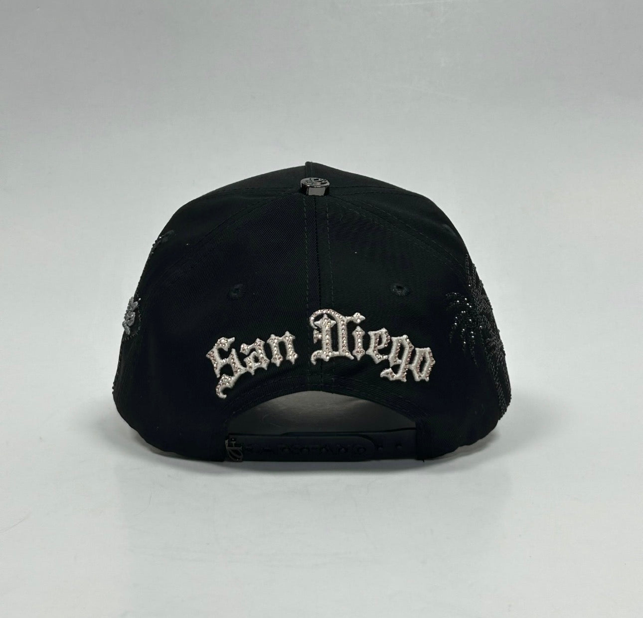 San Diego Black Beige Crystals