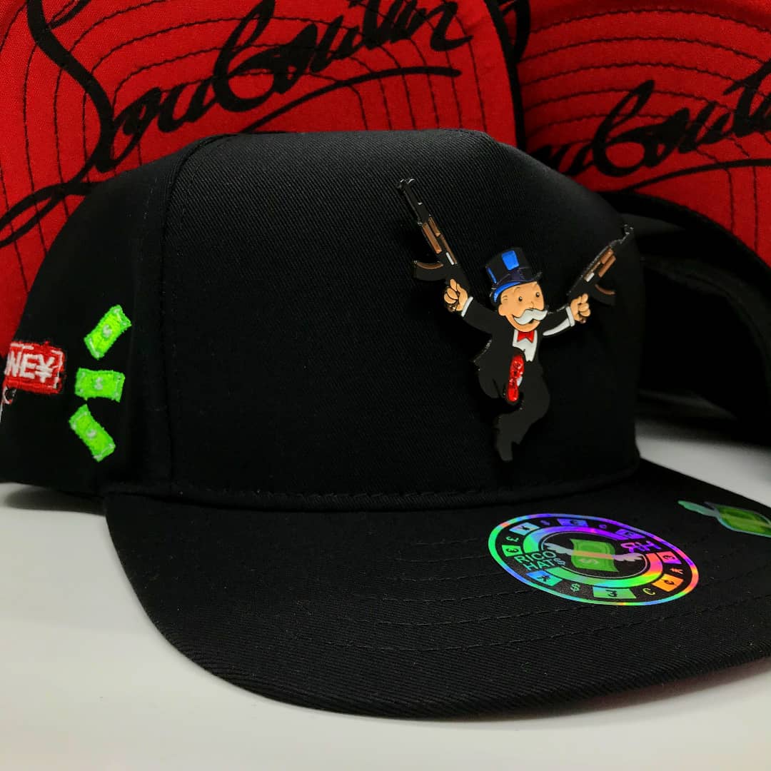 Gorra Monopoly Louboutin